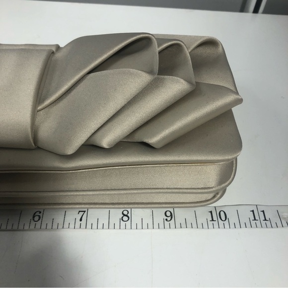 SONDRA Roberts Satin Triple Bow Taupe Clutch - Picture 11 of 11
